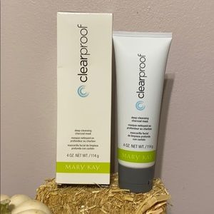 Mary Kay Clearproof Deep-Cleansing Charcoal Mask